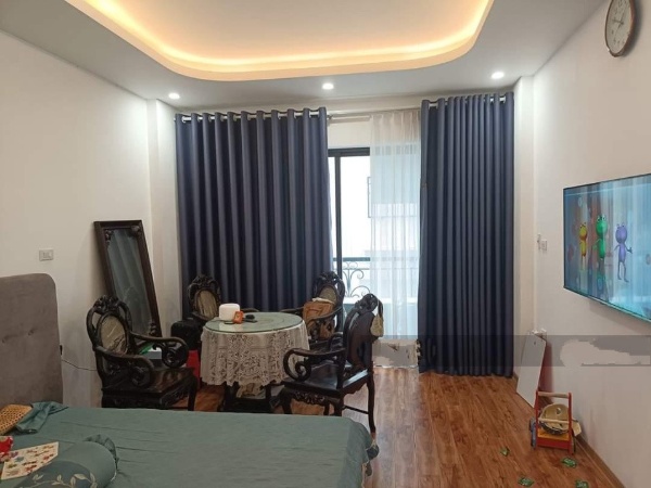 Bán nhà 6 tầng có thang máy tại Bồ Đề, Long Biên, Hà Nội